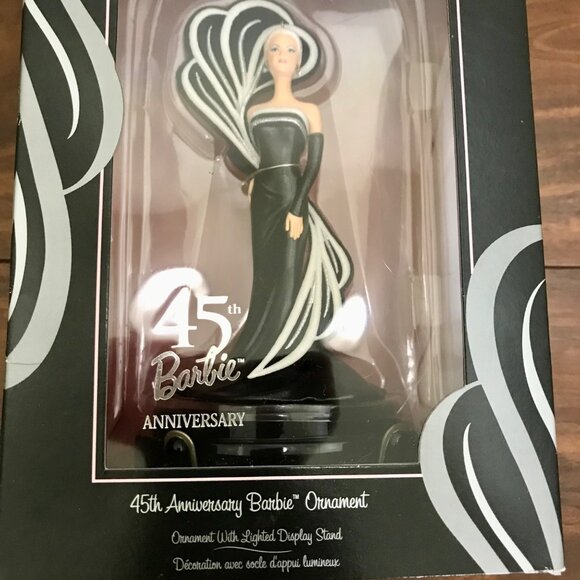 Barbie 45th Anniversary Ornament Battery Operated Display Hallmark Keepsake 2004 - Picture 2 of 9